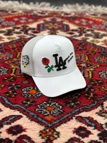 کلاه بیسبالی سفید LA گلدوزی شده باکیفیت وارداتی