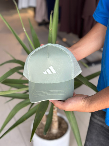 کلاه وارداتی adidas پشت توری خنک